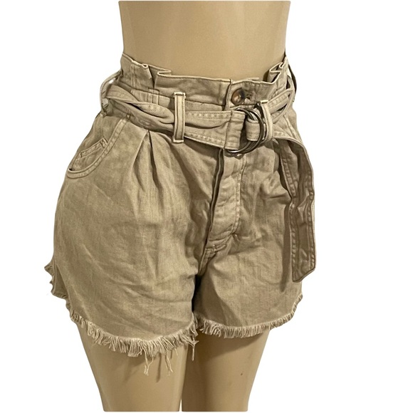 Free People see you sometime cutoff pleated beige high waisted shorts M - Picture 2 of 12